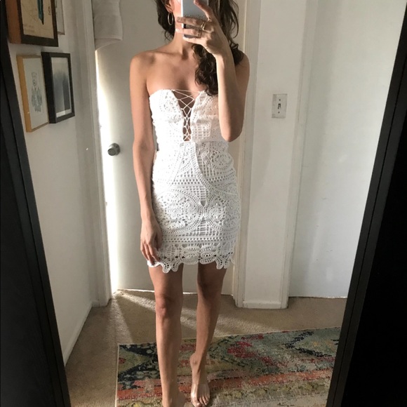 superdown Lillian White Lace Strapless Dress - Picture 3 of 6